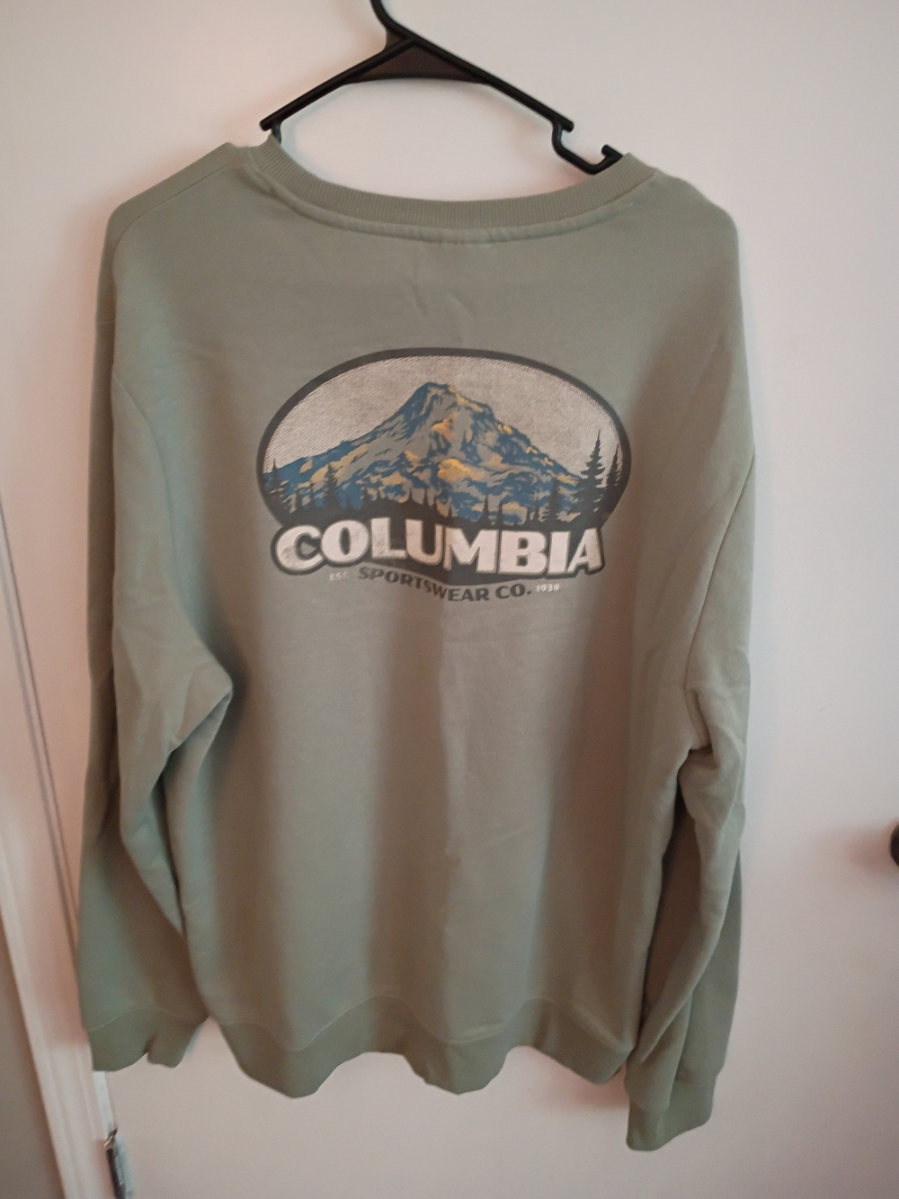 Columbia Men's Sage Green Logo Sweatshirt